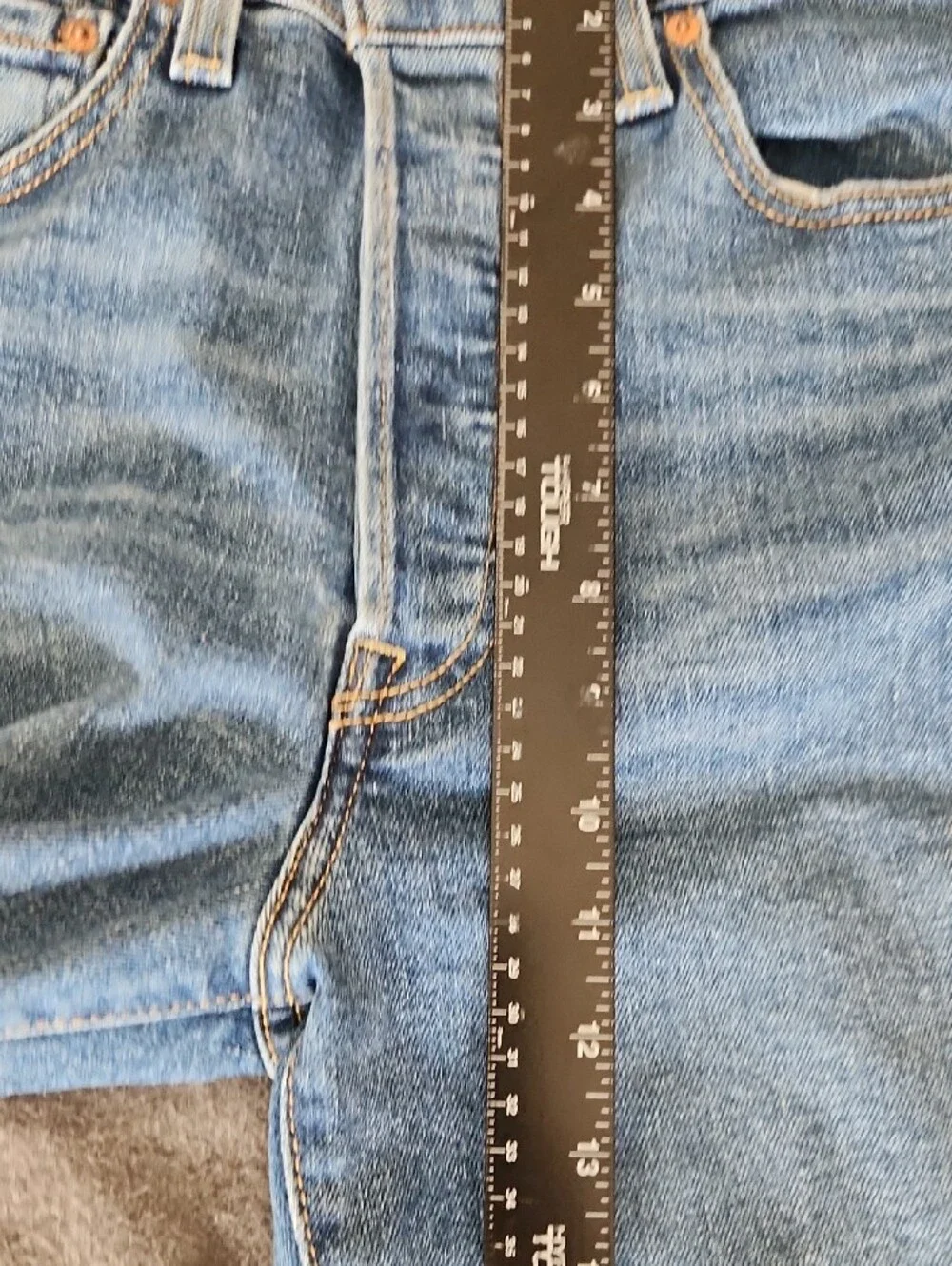 Levis levi straight
